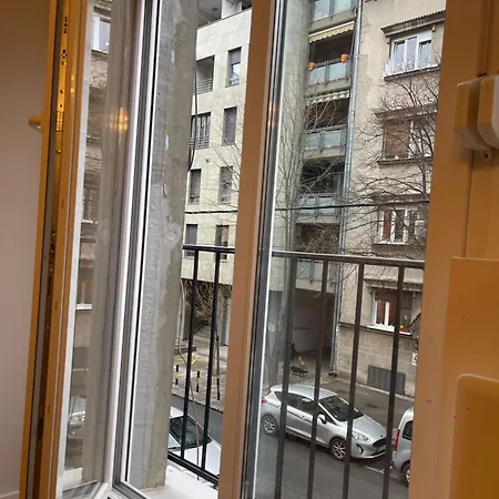 Daire Cozy Double Bedroom Belgrad